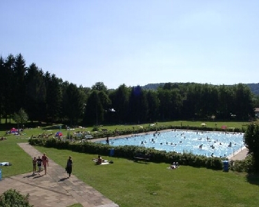 Schwimmbad.jpg